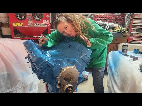 Engine make over part 3.  We Smurfed our 440!