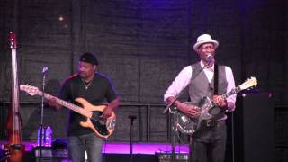 KEB&#39; MO&#39; -  &quot;Henry&quot;   8/9/15 Heritage Music BluesFest