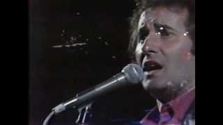 Festival de Viña 1983, Víctor Manuel, Hay Amor