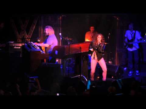 İskender Paydaş ft. Atiye - Budur @ Jolly Joker İstanbul