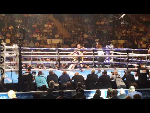 Katie Taylor vs Delfine Persoon - Round 5 06/01/19