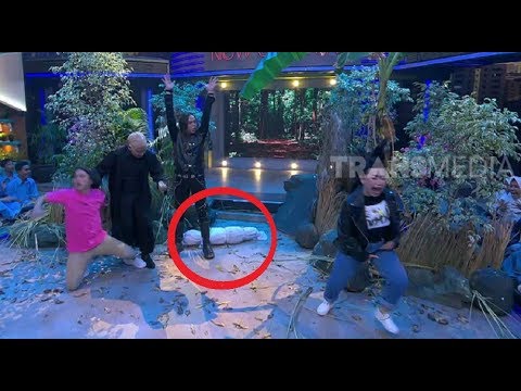 Boneka Pocong Jatuh, Ki Prana Lewu KAGET, Mpok Alpa Nangis | OPERA VAN JAVA (08/09/19) Part 1