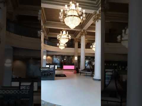 Hotel Utica lobby