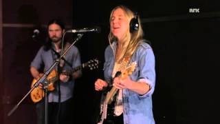 Lissie - Hold On, We’re Going Home (Live Cover)