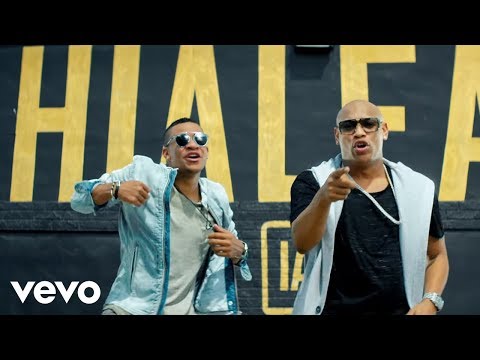 Gente de Zona - Algo Contigo (Official Music Video)