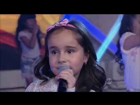 Primeira vez da Sienna Belle no programa Raúl Gil cantando (Love Me Like You)