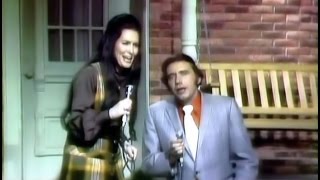 Bobby Bare &amp; Loretta Lynn - God Bless America Again