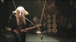 Arch Enemy - Ravenous - Live Tokyo!