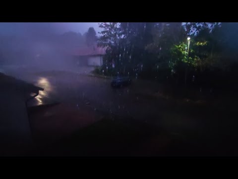 Unwetterfront mit heftigen Starkregen, Sturmböen und extremer Blitzaktivität - 24.08.2023