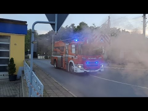 Ankunft der neuen DLK 23/12 der Feuerwehr Zeulenroda