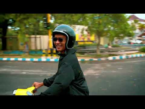 Axel Johansson feat  AYA MAI - Jakarta