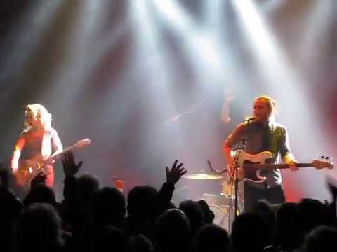 Samantha Fish, live in France - 2017 03 21 - Black wind howlin