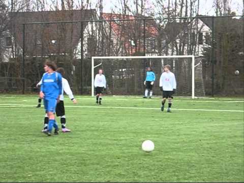 FC Breukelen B1-JSV B1 op 11 december 2010