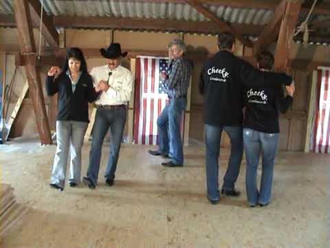 16 Step / Skip, Couple Circle Dance