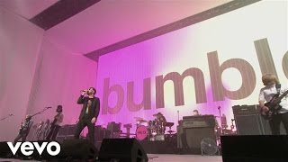 Kasabian - bumblebeee (Live)(Summer Solstice 2014) [Xperia Access]