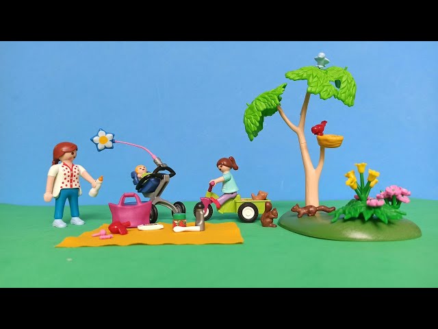 Vídeo relacionado con PLAYMOBIL Family Fun Maletín grande Pícnic Familiar , A partir de 4 años (9103)
