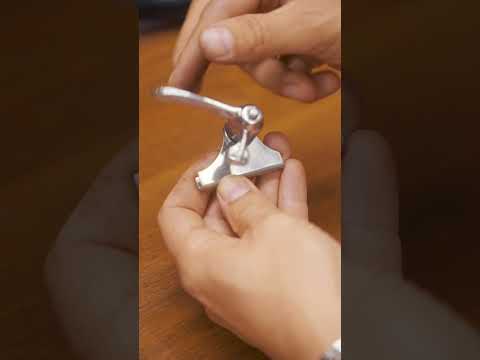 Крепления замков форточек ВАЗ