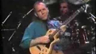 Larry Carlton - B.P Blues - Live 92 Live Performance
