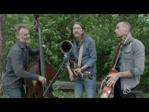 The Wood Brothers - When I was Young (Creekside Sessions)