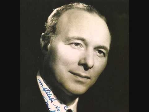 Michel Dens - Il est né le divin enfant.