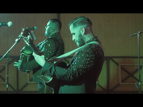 Grupo Los Muchachos - Cumbias Popurri (LIVE)