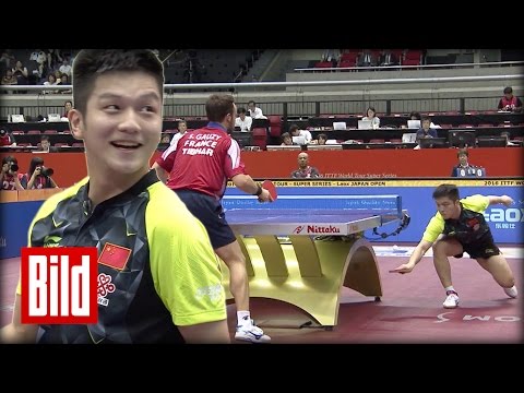 Crazy Trickshot beim Tischtennis -  Simon Gauzy gegen Fan Zhendong