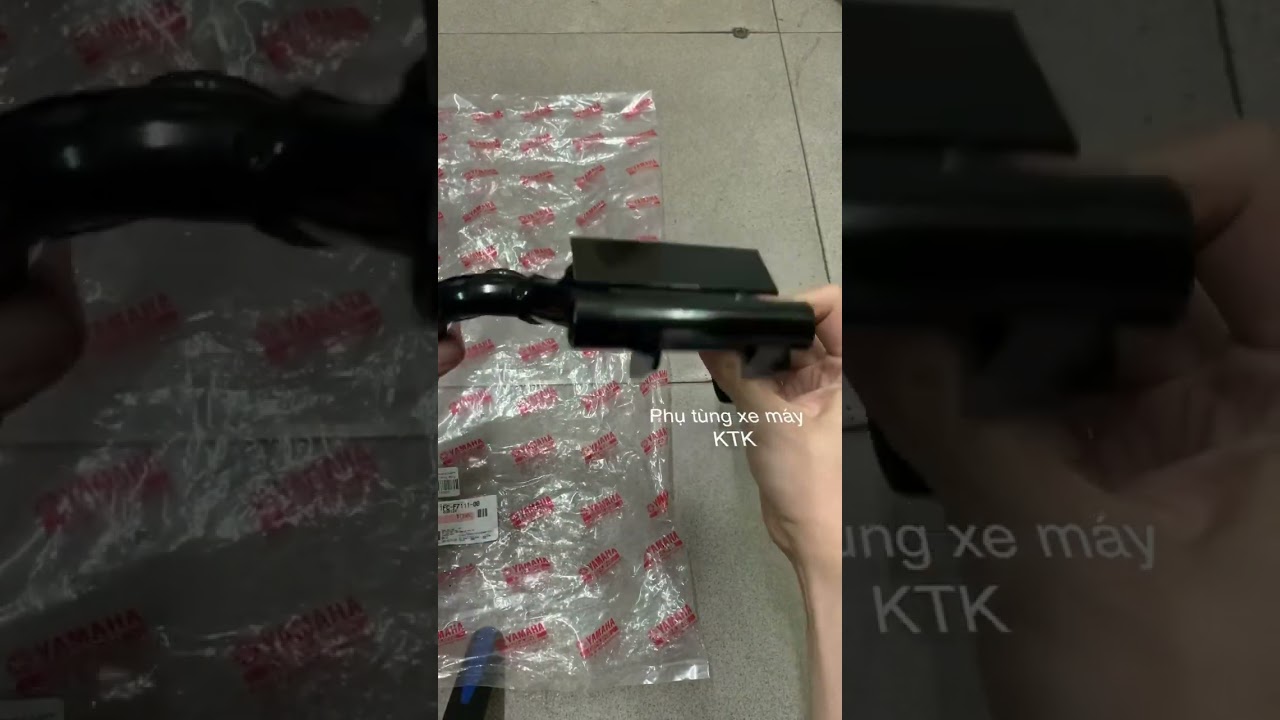 [SIR][33:ĐẾ CHÂN] YAPT-2056-Sirius Fi(14-20) Chống đứng (1) [Yamaha]