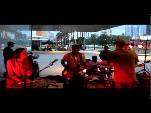 Breakdown & Gwan Massive-So Far Away(Live-HD)