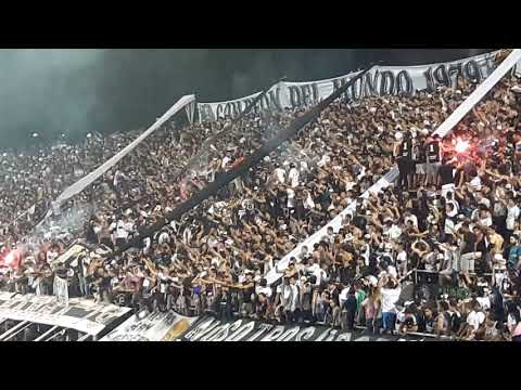 "Hinchada de Olimpia "Luqueño ya se va"" Barra: La Barra 79 • Club: Olimpia