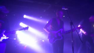 Red Lorry Yellow Lorry - Crawling Mantra