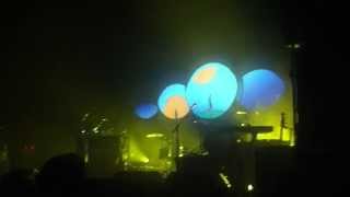 Bombay Bicycle Club - Overdone live @Docks - Hamburg, DE (19.11.14)