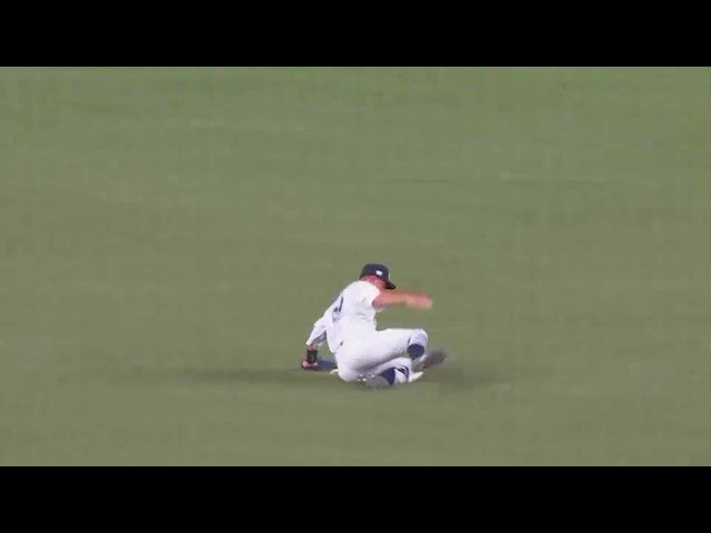 【4回表】バファローズ・杉本裕太郎 レフト前への打球を颯爽とスライディングキャッチ!!  2023年6月11日 オリックス・バファローズ 対 横浜DeNAベイスターズ