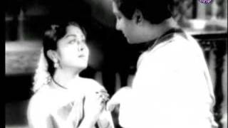 Sivaji Ganesan & Saroja Devi in Tangathilae Or