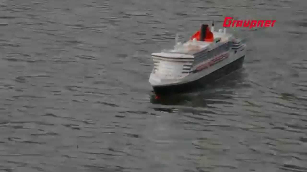 Luxusní osobní dopravní loď QUEEN MARY 2