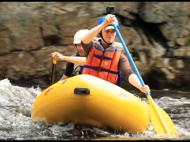 Les aventures d&rsquo;Élisabeth dans Charlevoix: le canot gonflable