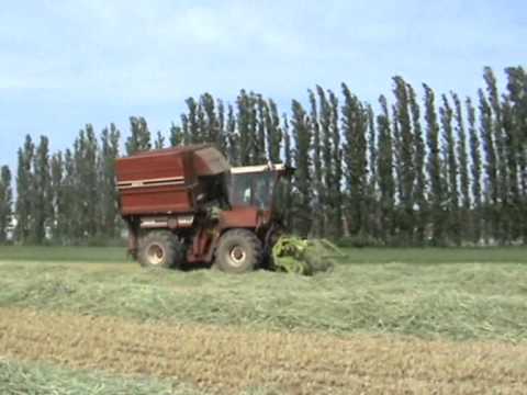 Landb. Dumortier uit Heverlee - Hesston 7730 Jumbo