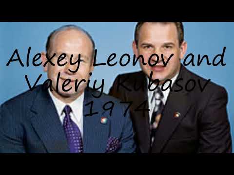How to pronounce Alexey Leonov and Valeriy Kubasov 1974 in Russian?