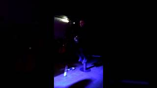 Ben Montague singing sleeping at the gig in Dublin 11/12/16