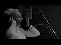 Lorrie Morgan Leavin' On Your Mind IN STUDIO (better copy)