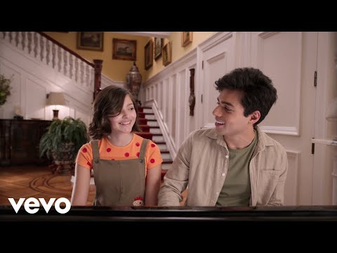 Mientes tan bien (De "Disney Papás por Encargo" I Disney+ I Momento musical)