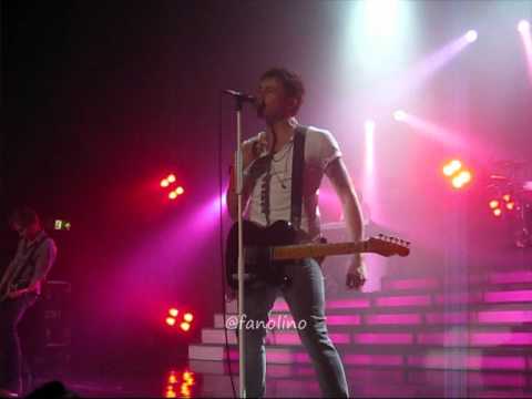 McFLY - Party Girl @Southampton 18/10/10 (Front row - HQ!)