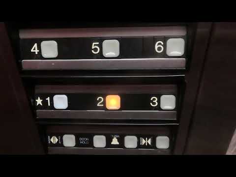 Dover/Marshall Traction Elevators At Hampton Inn Monroeville (With patricknedz)