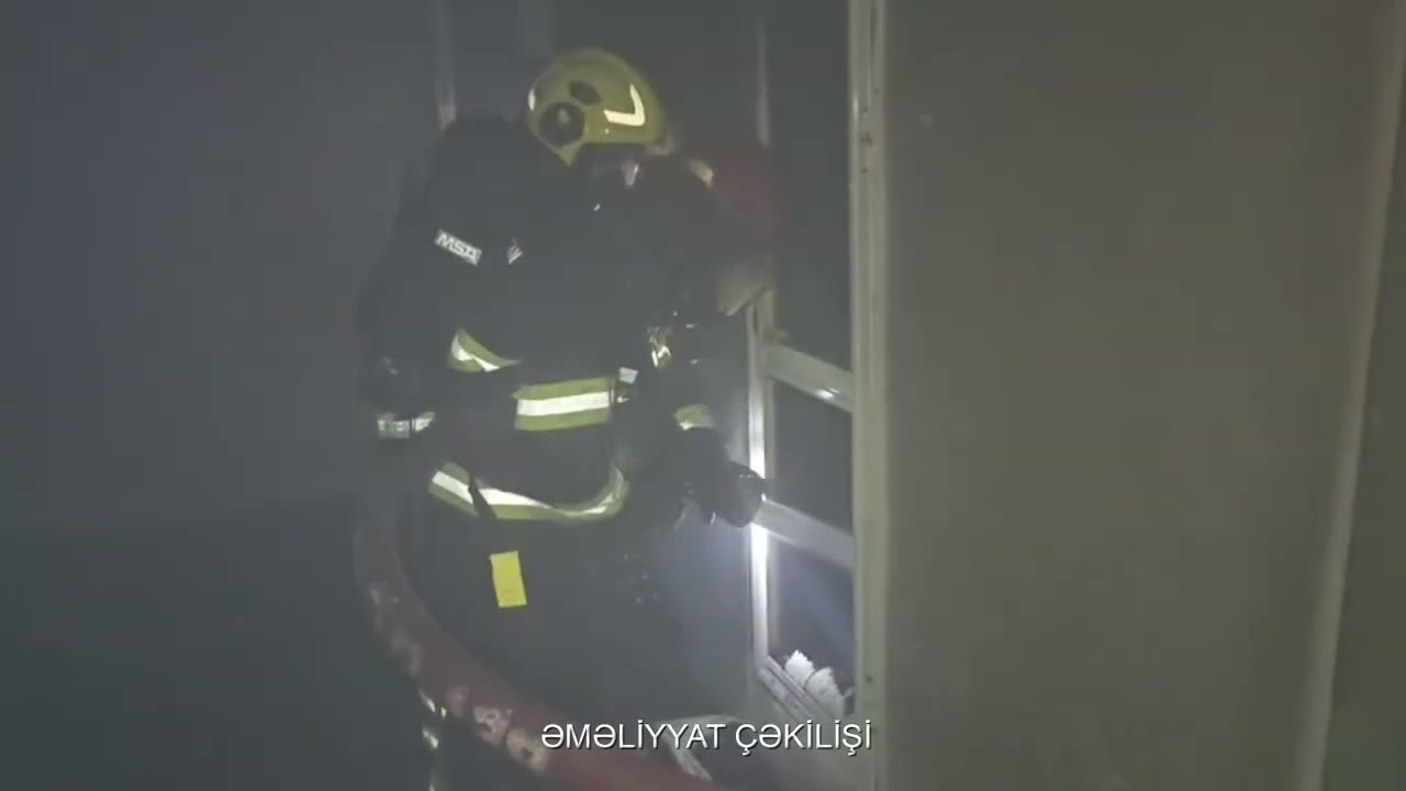 Babək prospektində çoxmərtəbəli yaşayış binasında yanğın