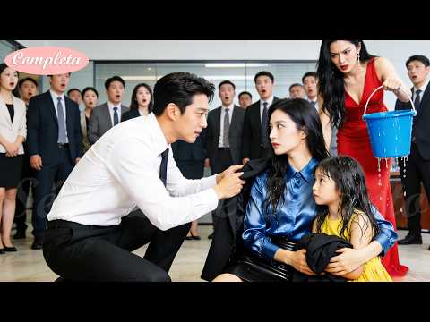 Mãe solteira é humilhada por levar a filha ao trabalho, até o CEO surgir e abraçar as duas!#drama