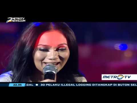 Tohpati as Music Director at Sheila Majid konser Kerinduan - Warna-Aku Cinta Padamu (2016)