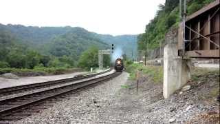preview picture of video 'NKP 765 at Matewan, West Virginia'