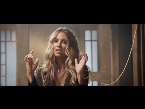 Sofía Ellar - De Sastre (VideoClip Oficial)