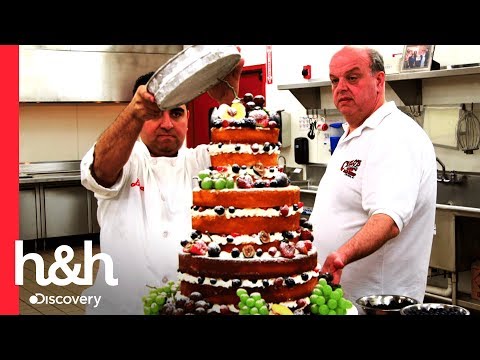 ¡Un pastel al desnudo! | Cake Boss | Discovery H&H