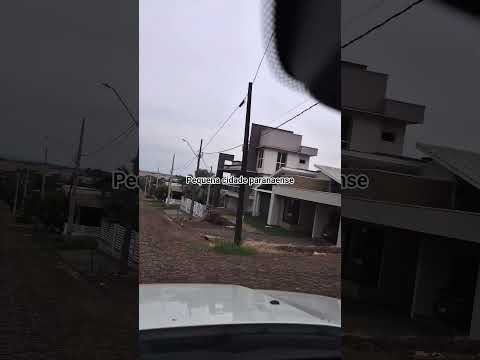 Lavoura e urbano lado a lado. Pérola D'Oeste PR.