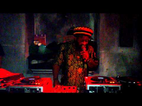 RAS TERRY GAD LIVE @ DUB TEMPLE, KRAKOW, POLAND. 18.10.2014